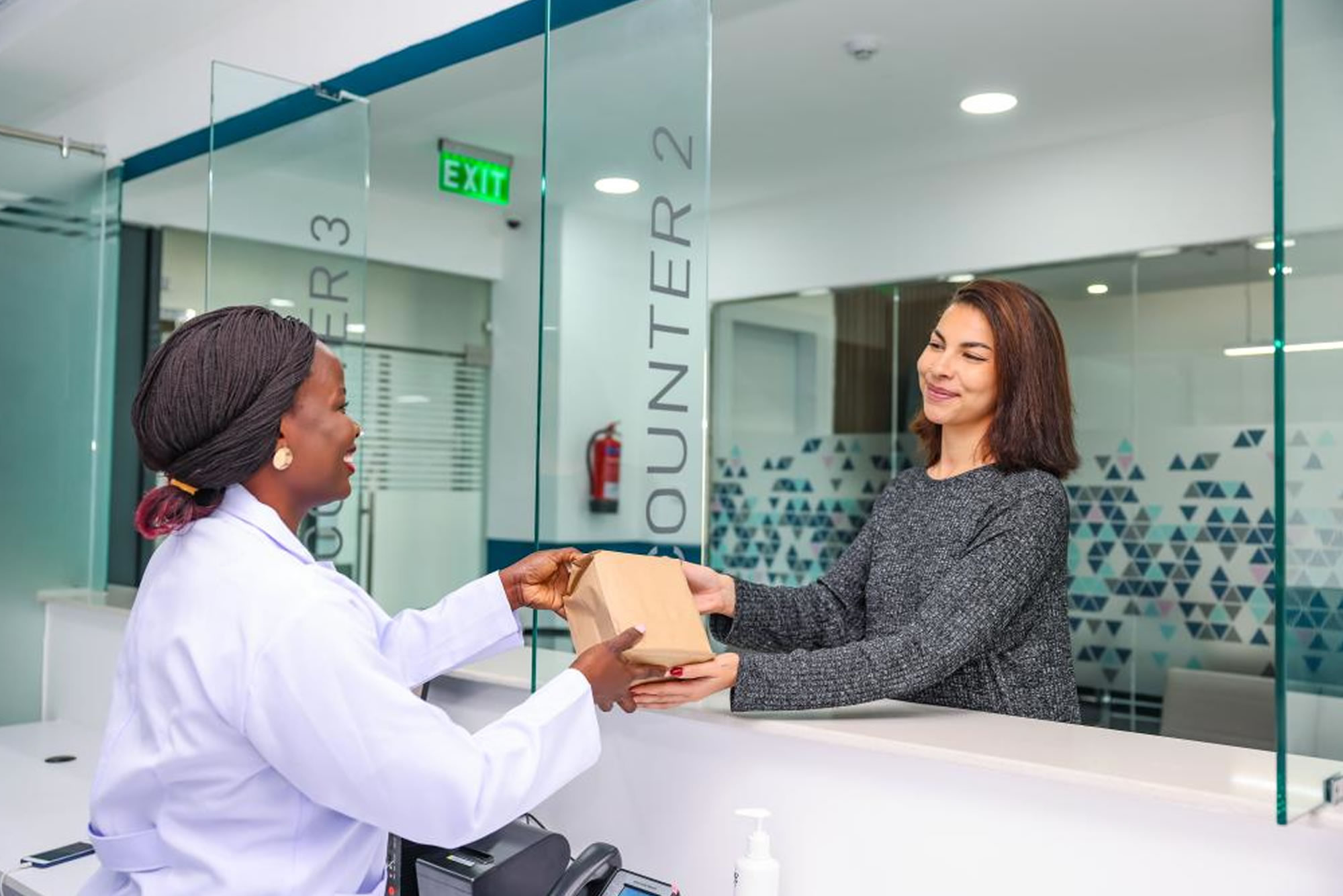 smart_medical_hub_pharmacy